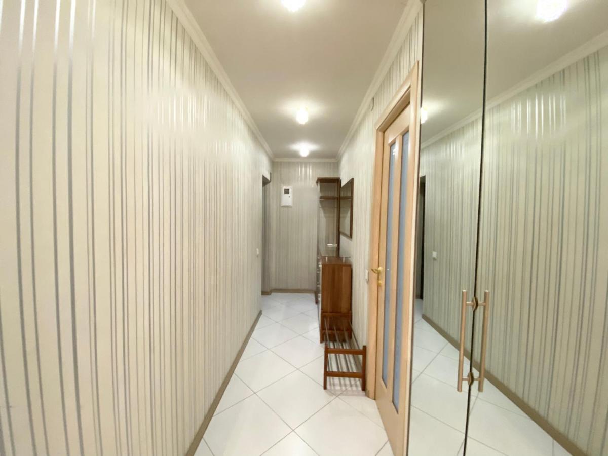 Beautiful 1-Bedroom Near Most City Center 드네프로페트로프스크 외부 사진
