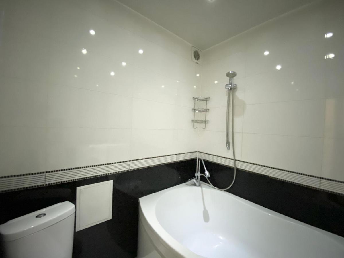 Beautiful 1-Bedroom Near Most City Center 드네프로페트로프스크 외부 사진